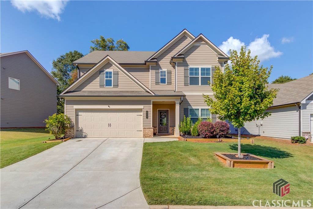567 Brighton Park Cir, Hoschton, GA 30548 - See Est. Value 