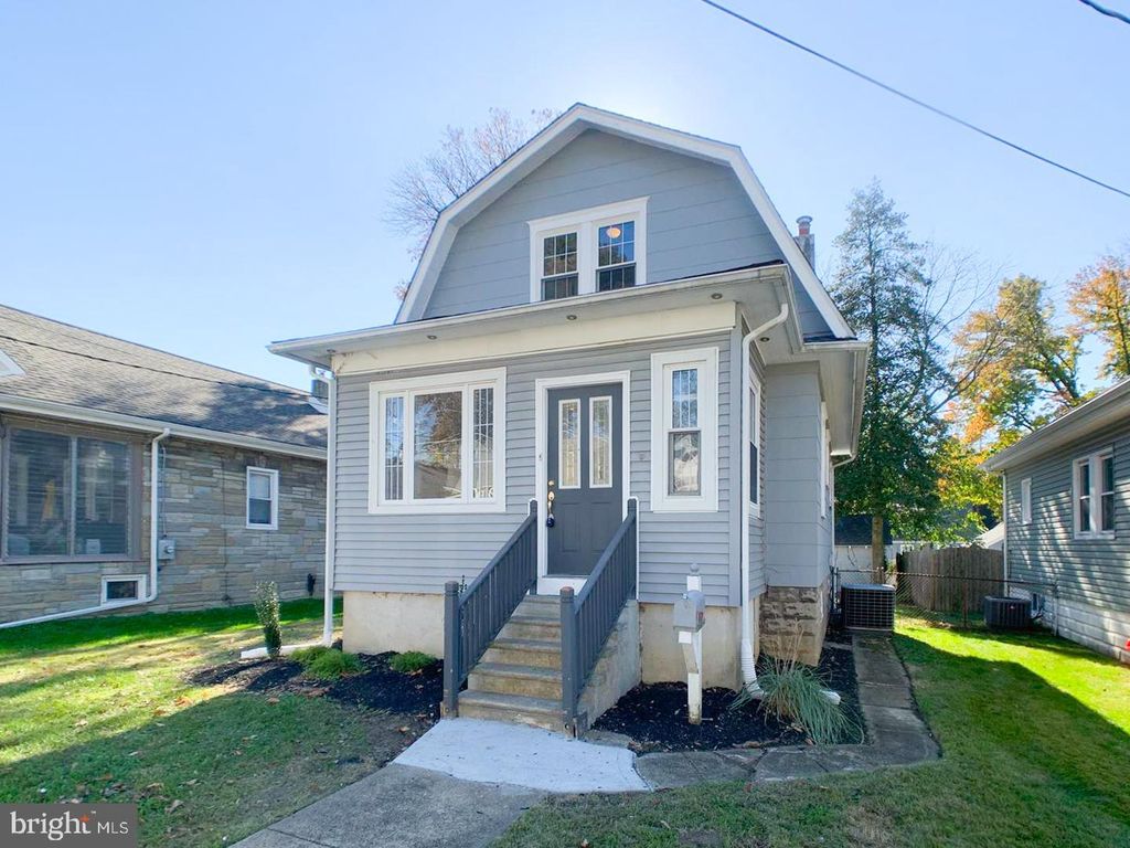 104 Ardmore Ave, Collingswood, NJ 08108
