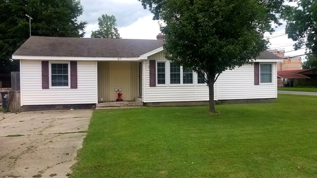 215 S Browning Ave, Piggott, AR 72454 Trulia