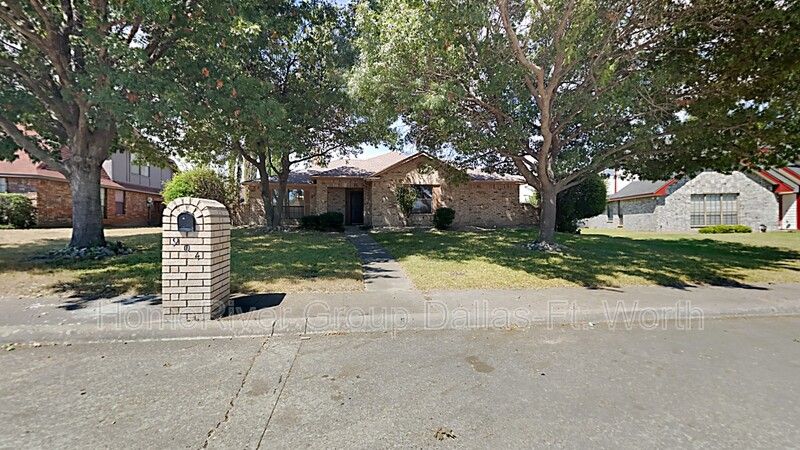 904 Breckenridge Dr, Desoto, TX 75115