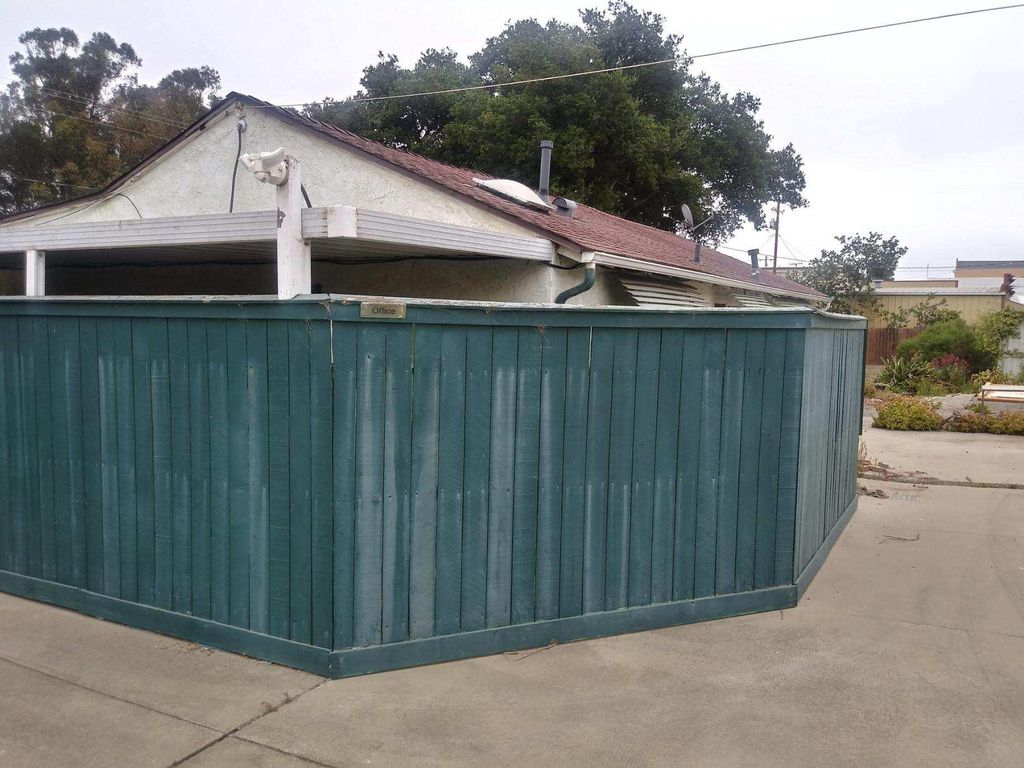 235 W Clark Ave #A, Santa Maria, CA 93455