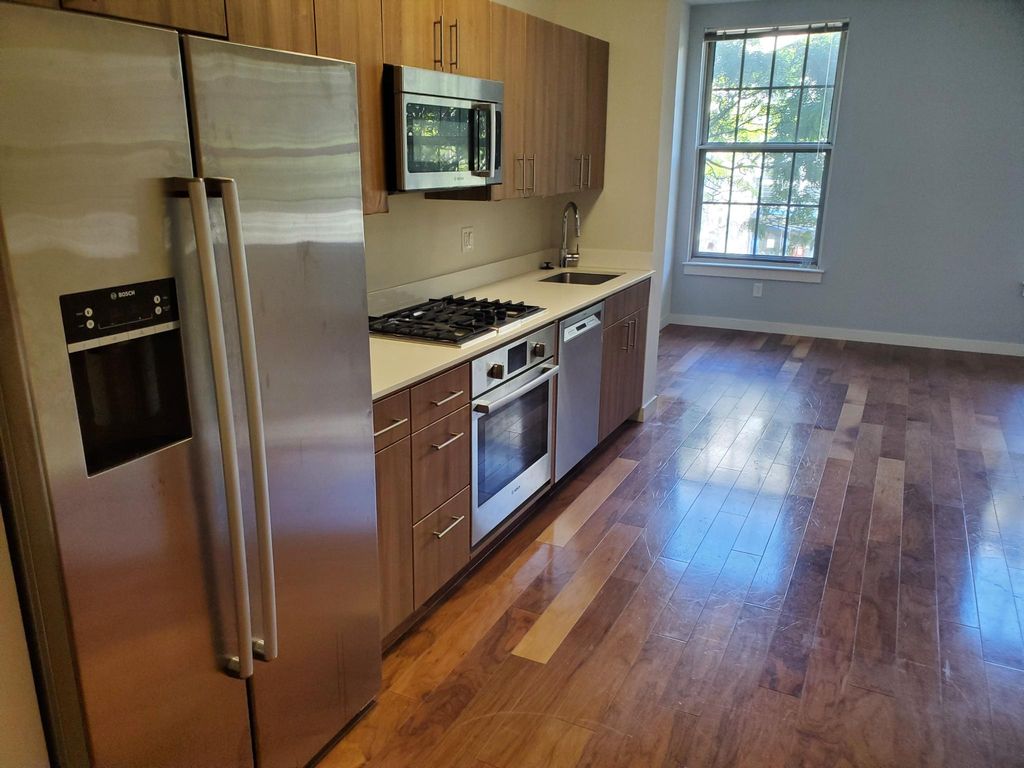 45 1st Ave #A402, Charlestown, MA 02129
