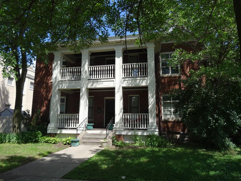 2621 Girard Ave S #4, Minneapolis, MN 55408