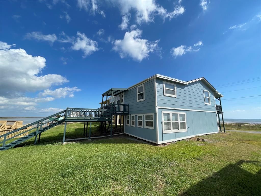 1459 County Road 230, Bay City, TX 77414