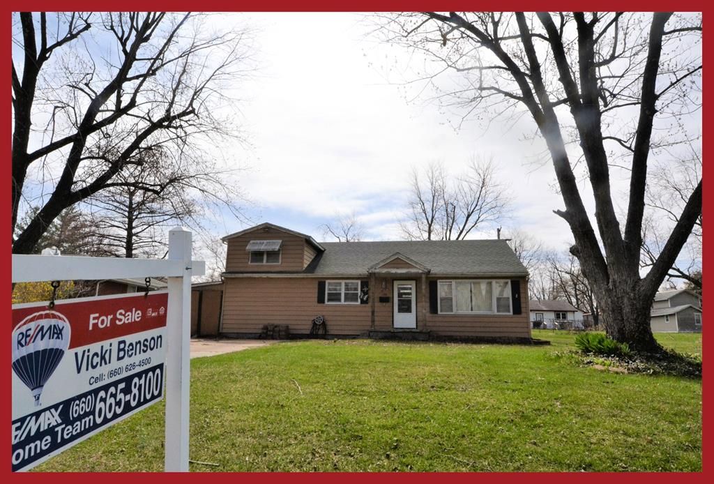 1702 E Washington St, Kirksville, MO 63501