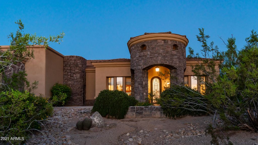 3903 N Pinnacle Hills Cir, Mesa, AZ 85207