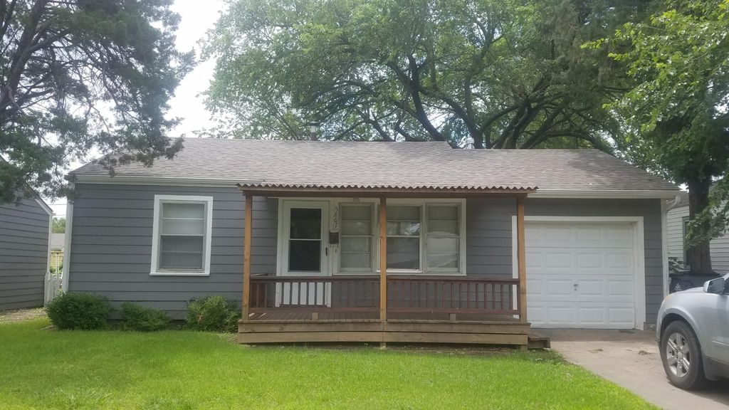 5807 E Lincoln St, Wichita, KS 67218