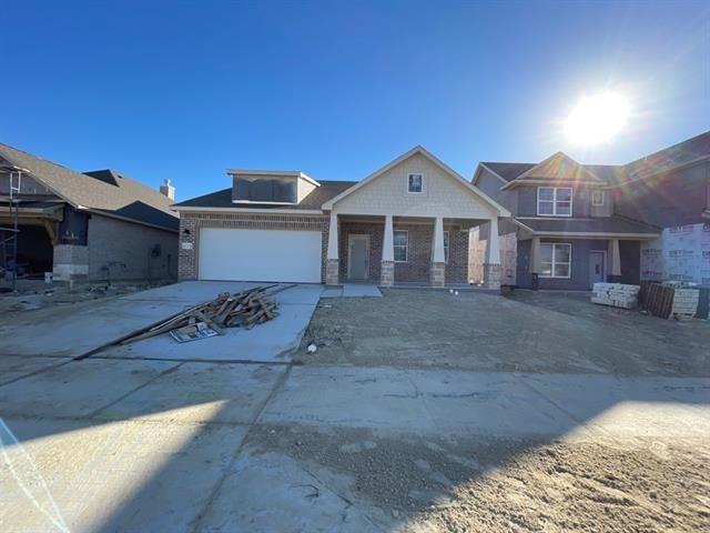 2029 Star Dr, Fort Worth, TX 76244