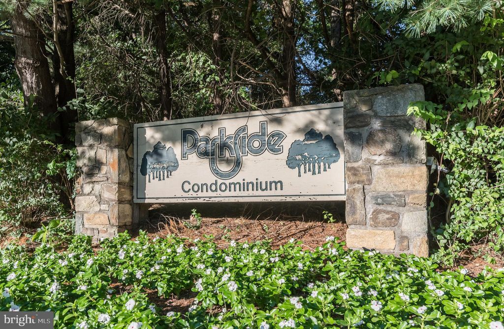 10601 Montrose Ave #M202, Bethesda, MD 20814