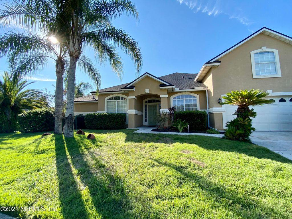 8637 Derry Dr, Jacksonville, FL 32244