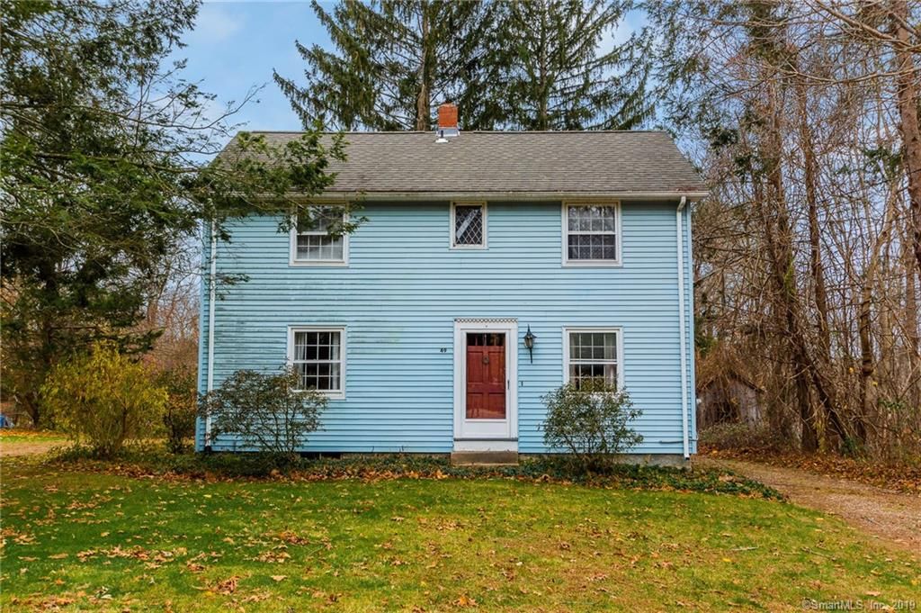 49 Smith St, East Hampton, CT 06424