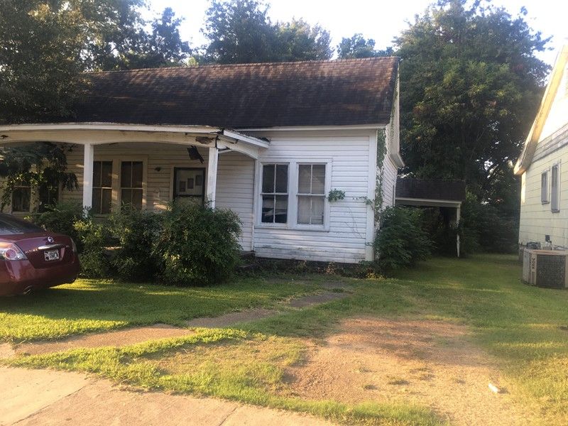 1109 Strong Ave, Greenwood, MS 38930 Trulia