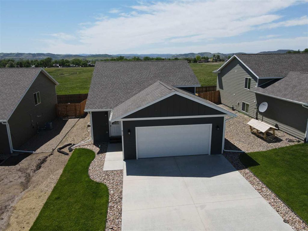 915 Diamond Ridge Blvd, Rapid City, SD 57703 Trulia