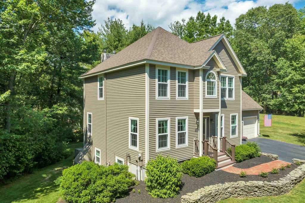 1 Marybank Drive, Stratham, NH 03885
