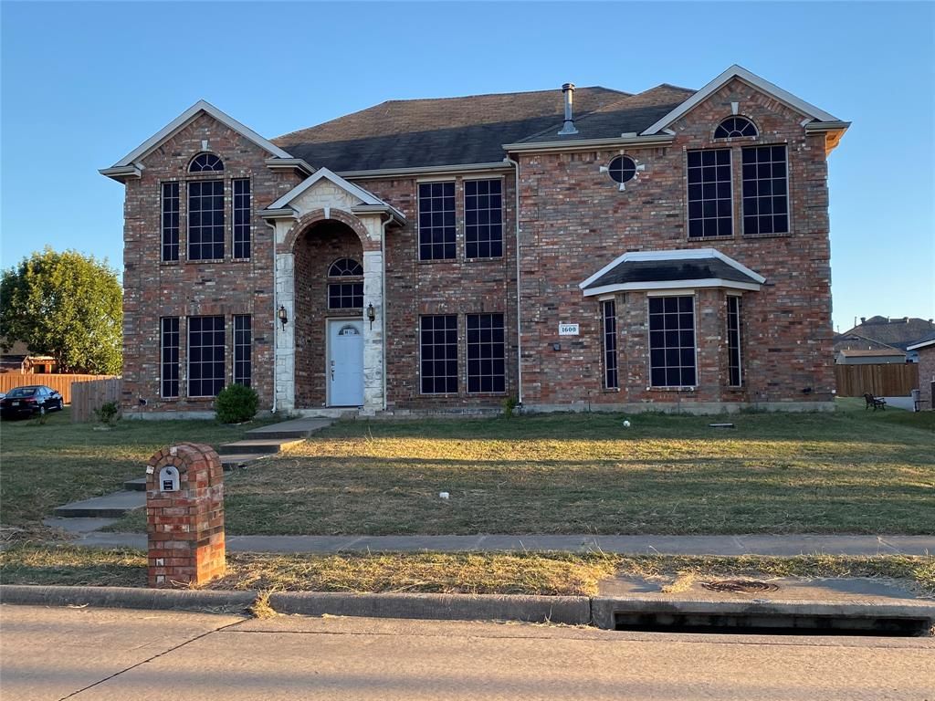 1600 Tanglerose Dr, Desoto, TX 75115