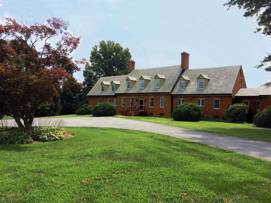 16425 Old York Rd, Monkton, MD 5 Bed, 4.5 Bath SingleFamily Home