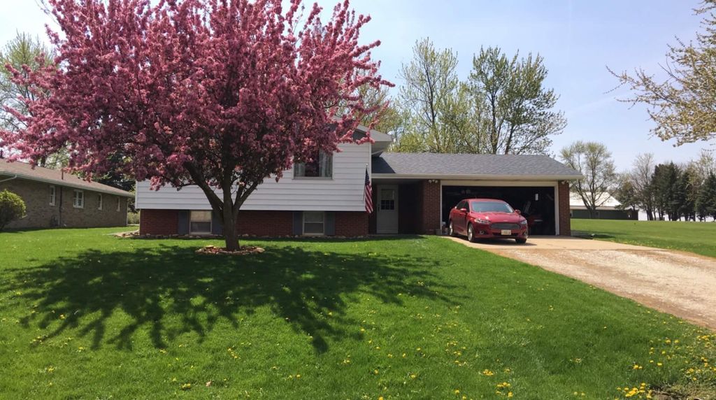 102 W Main St, Cabery, IL 60919 Trulia