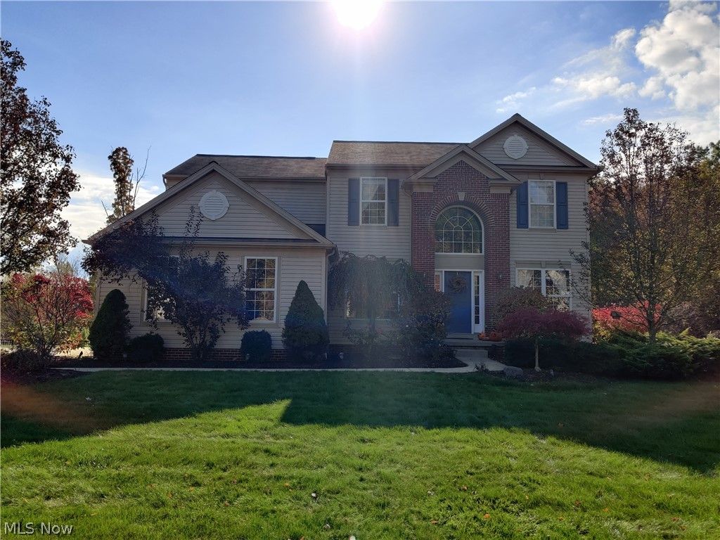 249 Wilmington Dr, Broadview Heights, OH 44147