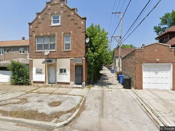 2808 E 84th St, Chicago, IL 60617