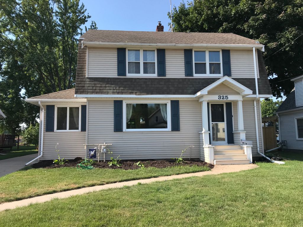 325 W Main St, Little Chute, WI 54140 Trulia