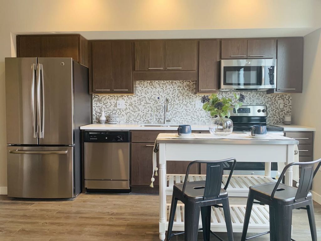 1400 Walnut St, Des Moines, IA 50309