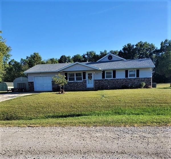 1178 County Road 2311, Moberly, MO 65270