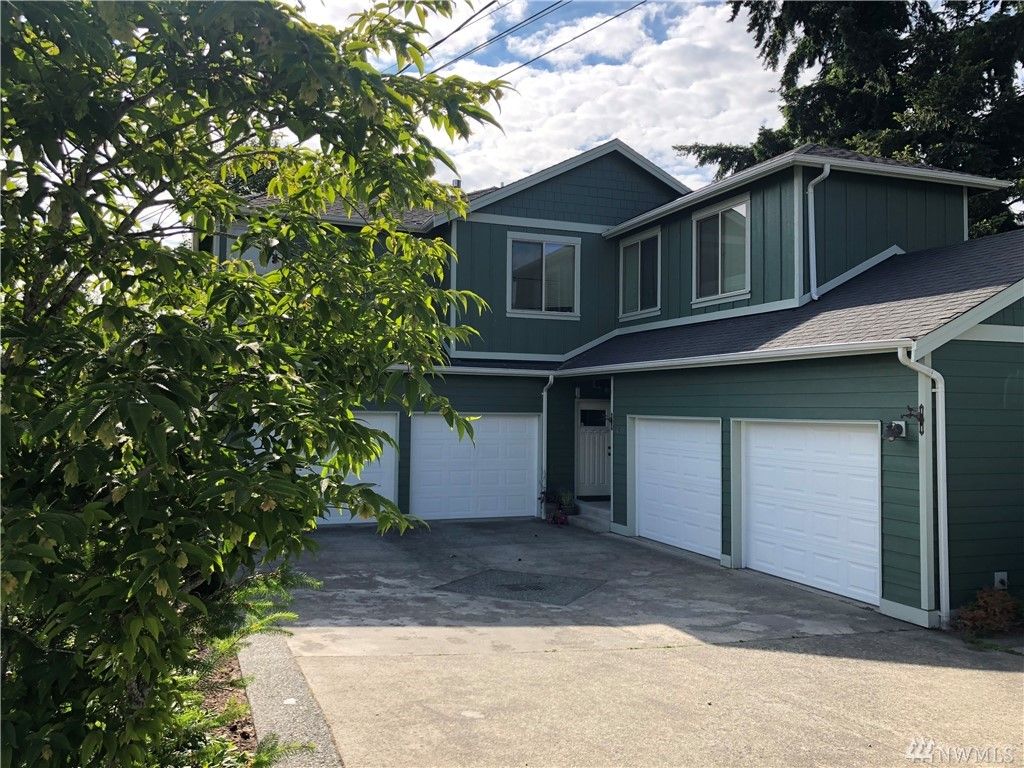 2131 Yew St, Bellingham, WA 98229