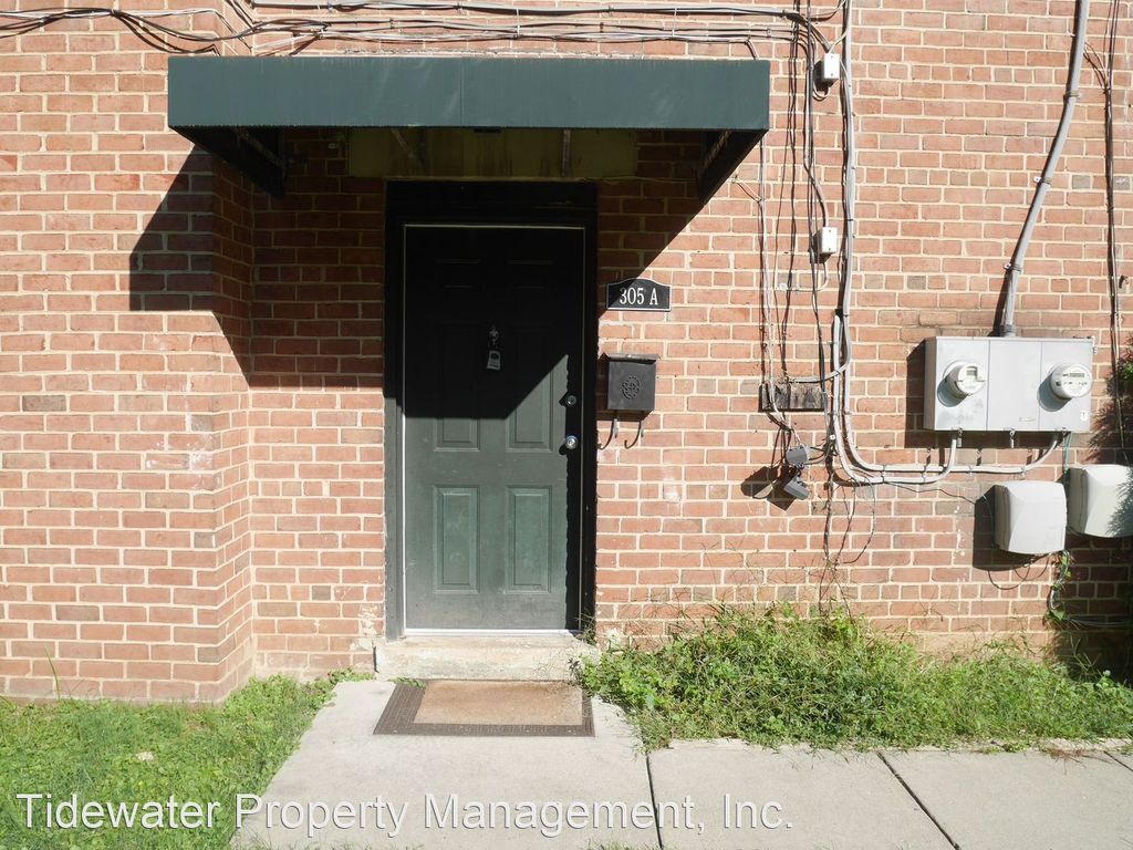 305 Dawson Ave #A, Rockville, MD 20850