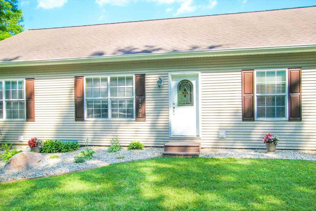 2201 Gilletts Lake Rd, Jackson, MI 49201 Trulia