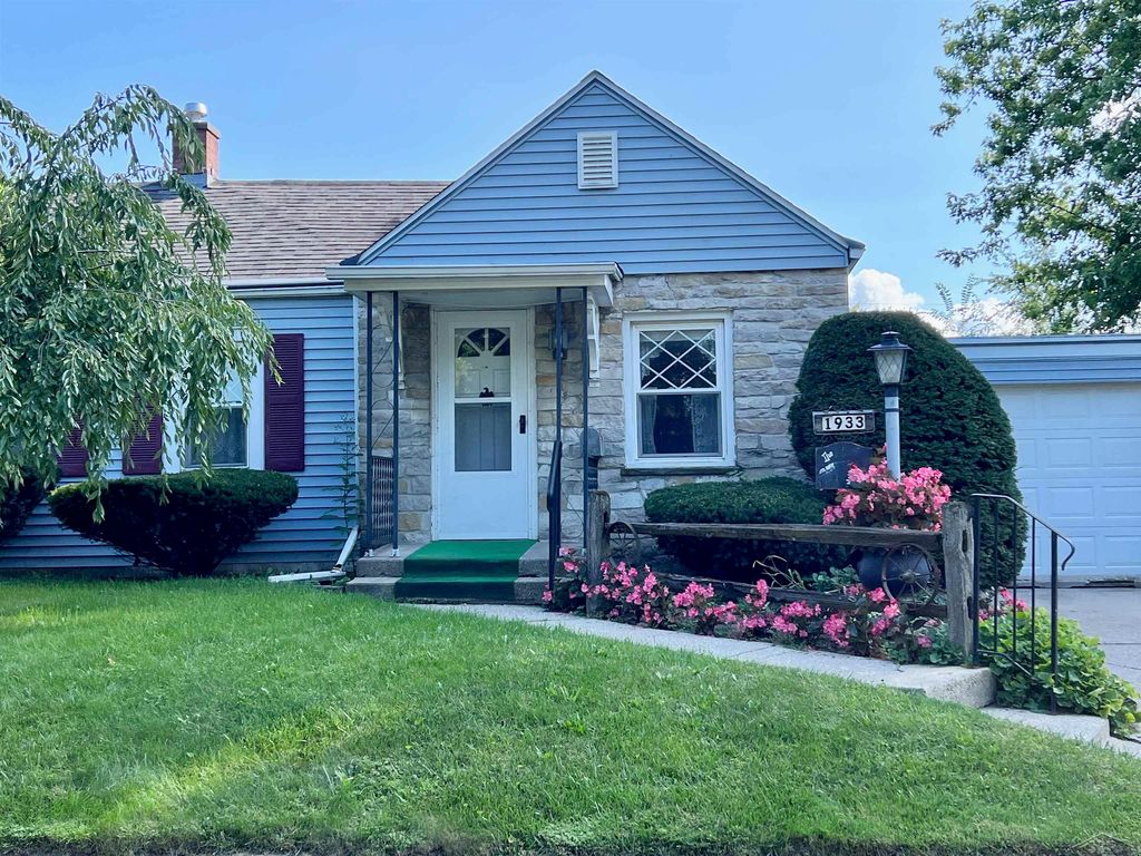 1933 Wood St, Saginaw, MI 48602 Trulia