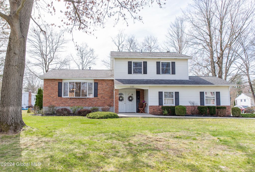 700 Hampshire Seat, Niskayuna, NY 12309 MLS 202414887 Trulia