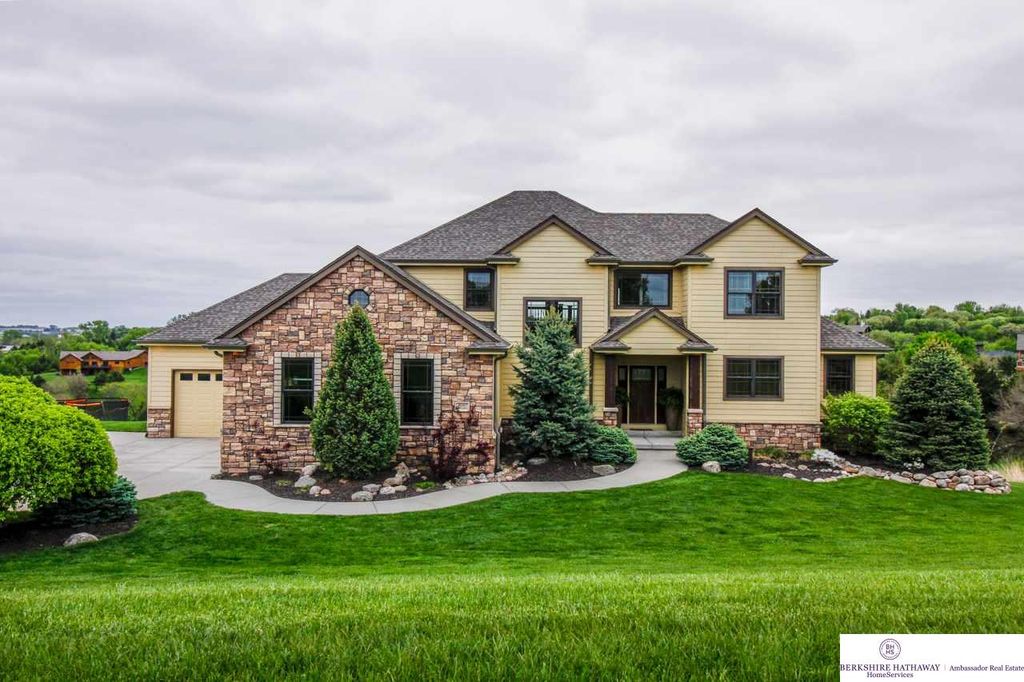 36967 N Timber Ridge Rd, Louisville, NE 5 Bed, 5 Bath SingleFamily