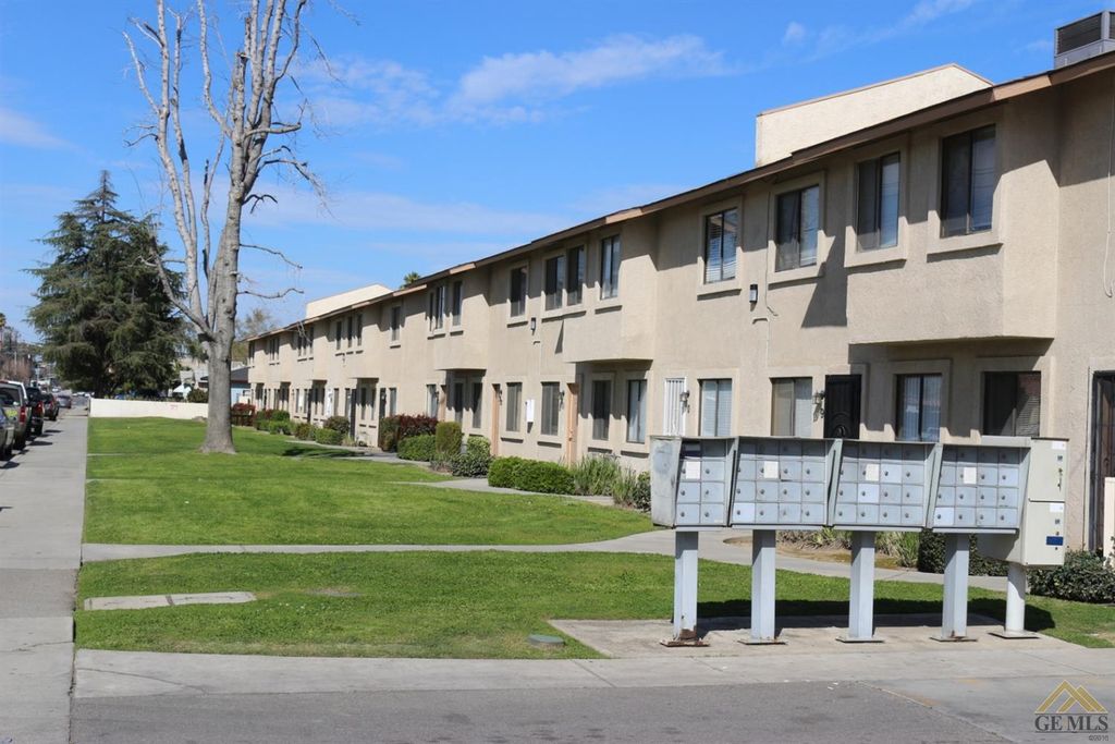 510 Real Rd #53, Bakersfield, CA 93309
