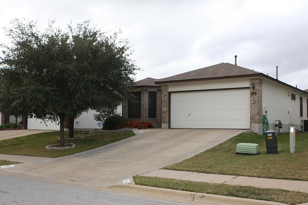 1141 Kentra Dr, Pflugerville, TX 78660