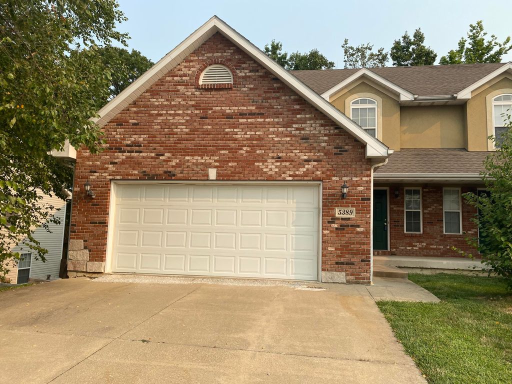 5389 E Trikalla Dr, Columbia, MO 65202