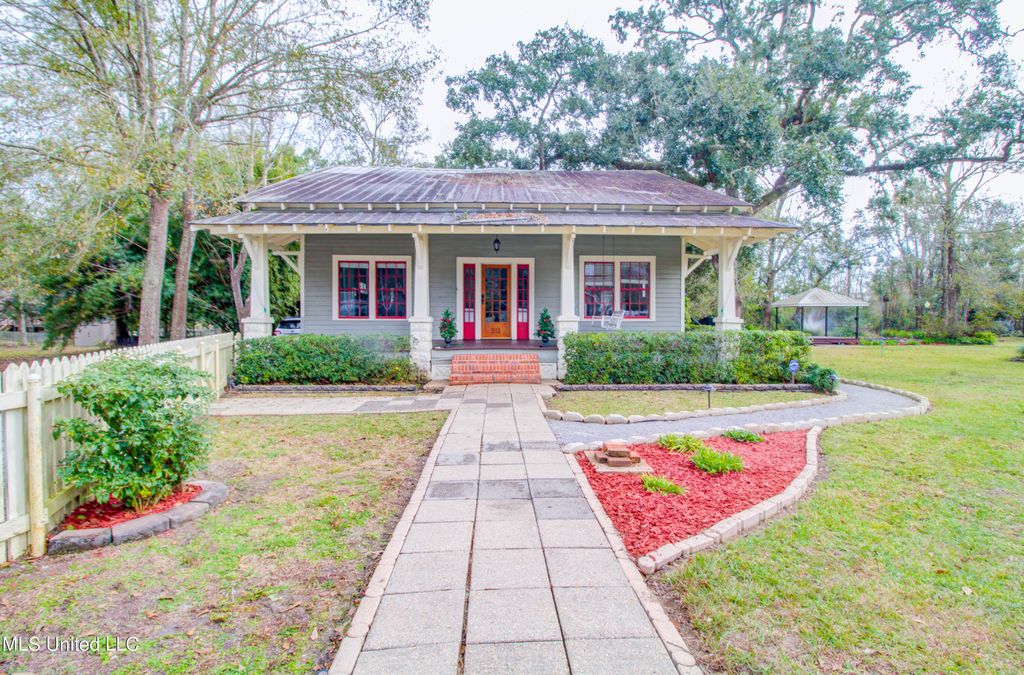 513 Jeff Davis Ave, Waveland, MS 39576 Trulia
