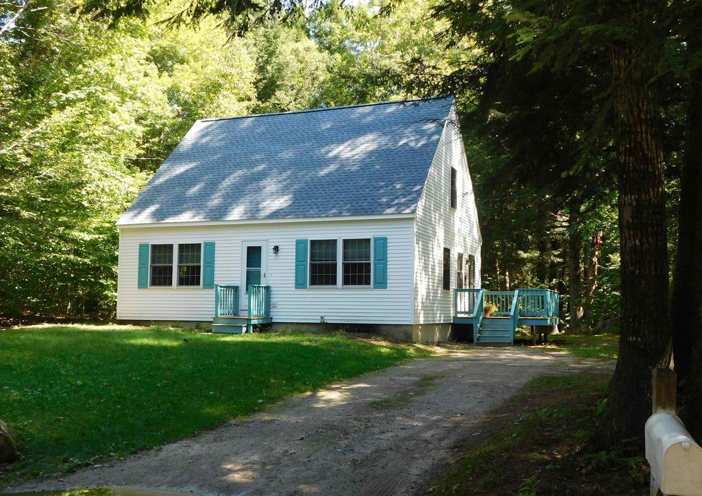 130 New Hampshire Drive, Webster, NH 03303