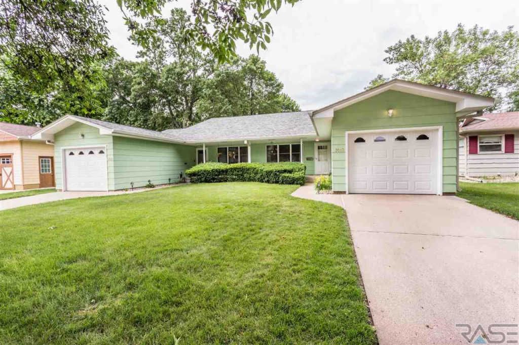 3013 S 1st Ave, Sioux Falls, SD 57105 Trulia