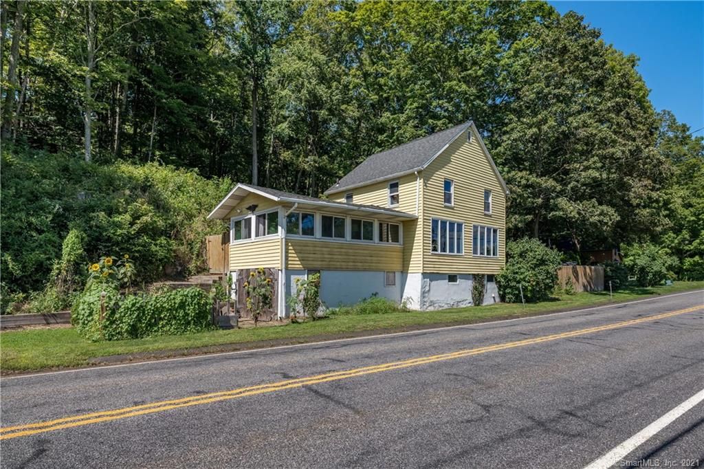 3198 Durham Rd, Guilford, CT 06437