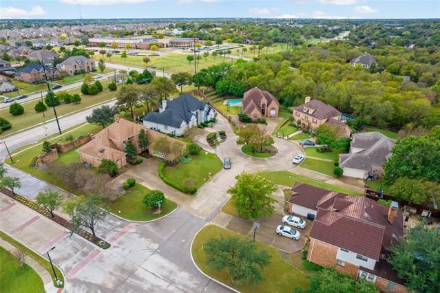 2210 Club Creek Cir, Garland, TX 75043