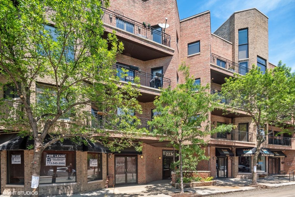 2236 W Armitage Ave #202, Chicago, IL 60647