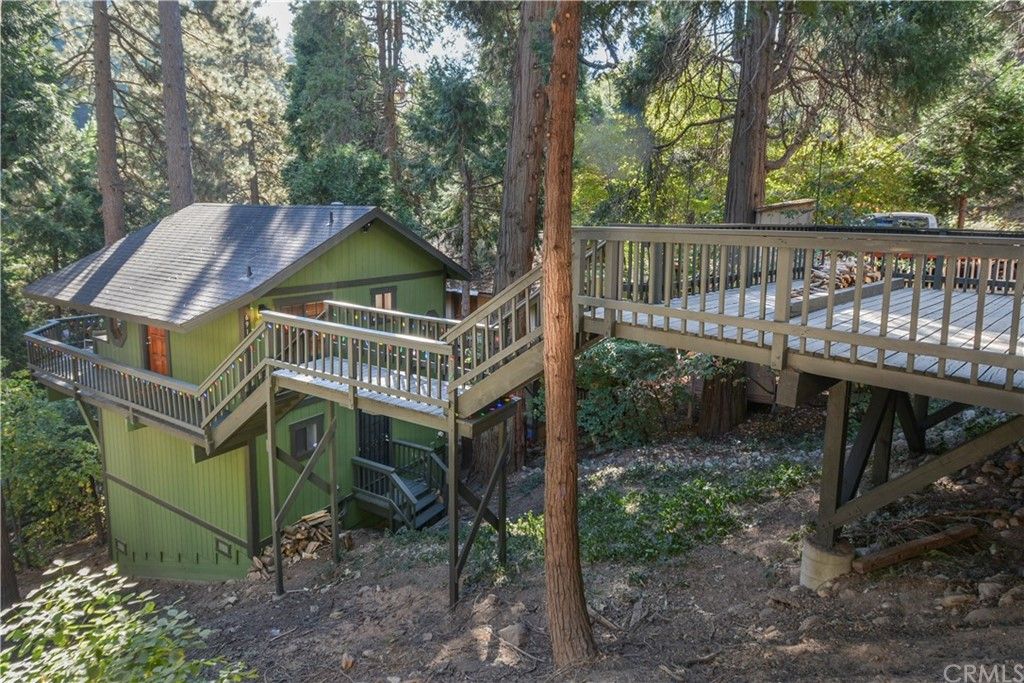 691 Wellsley Dr, Lake Arrowhead, CA 92352