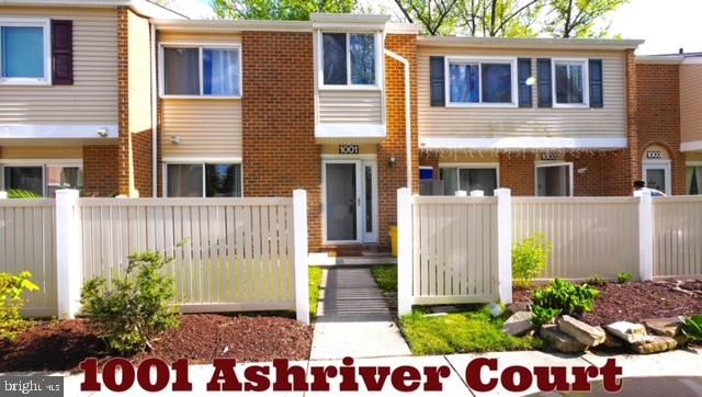 1001 Ashriver Ct, Voorhees, NJ 08043