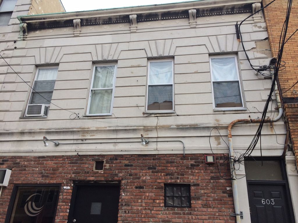 603 Adams St #2S, Hoboken, NJ 07030