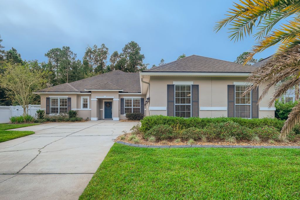 1047 Lauriston Dr, Saint Johns, FL 32259