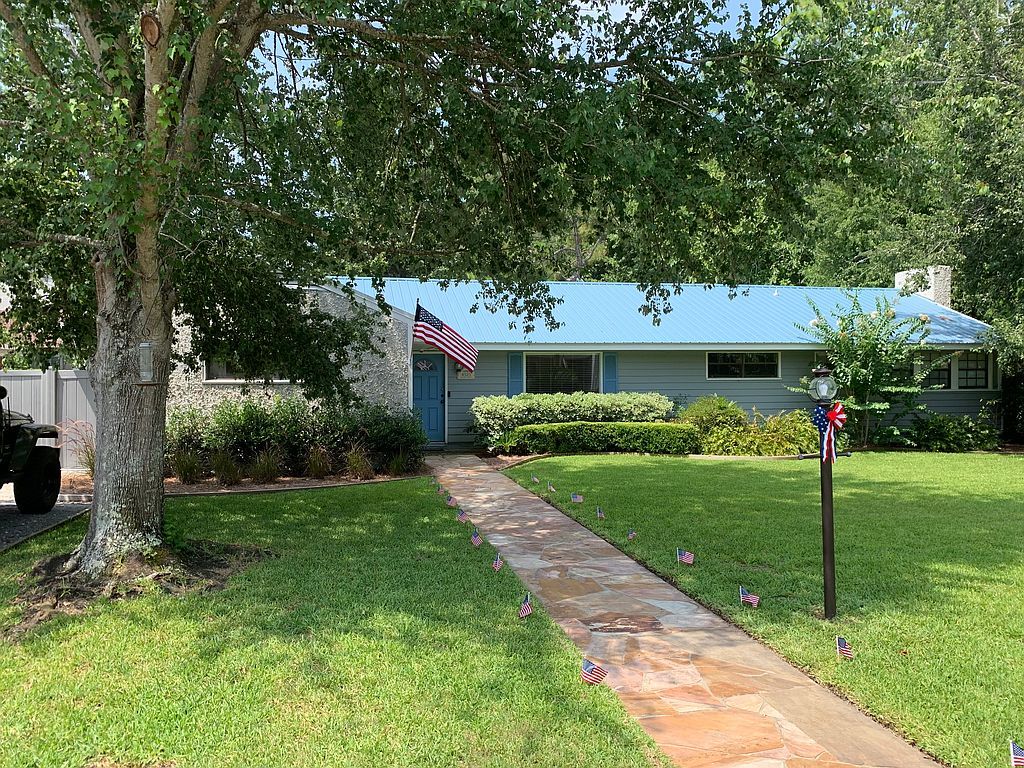 4323 10th St, Saint Simons Island, GA 31522