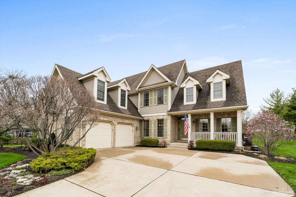 3373 Osprey Ct, Geneva, IL 60134