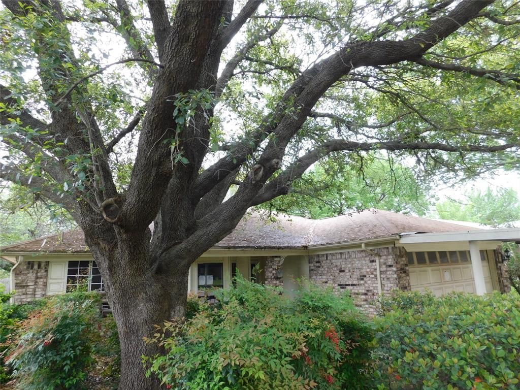 6617 Valley View Dr, Watauga, TX 76148