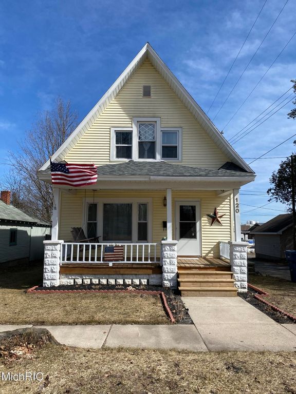 120 North Park Street, Reed City, MI 49677 3 Bed, 2 Bath Single