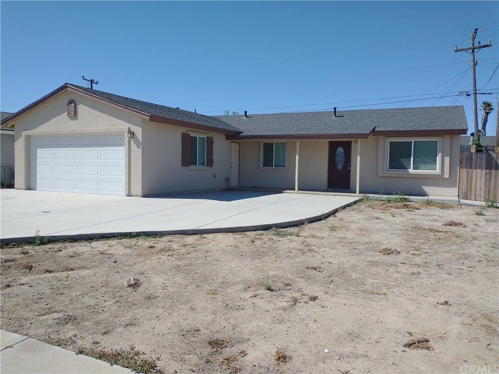 1861 Sandalwood Dr, Santa Maria, CA 93455